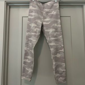 Athleta - Elation 7/8 Tight size small